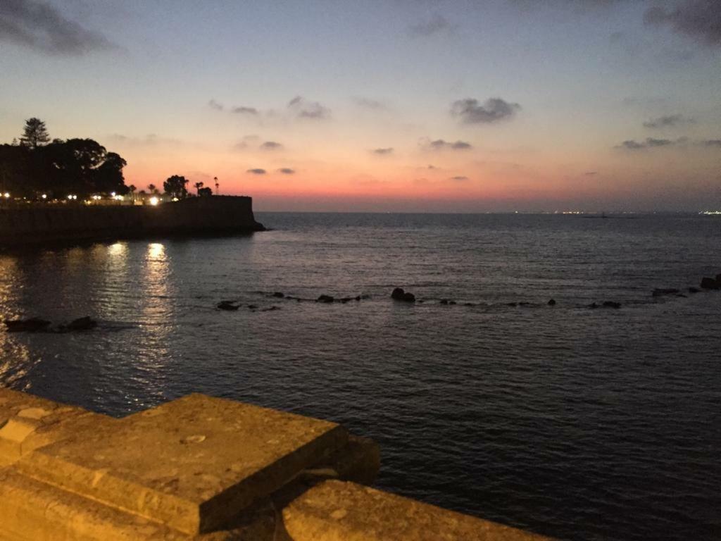Apartamento Balneario Playa Caleta Cádiz Exteriör bild